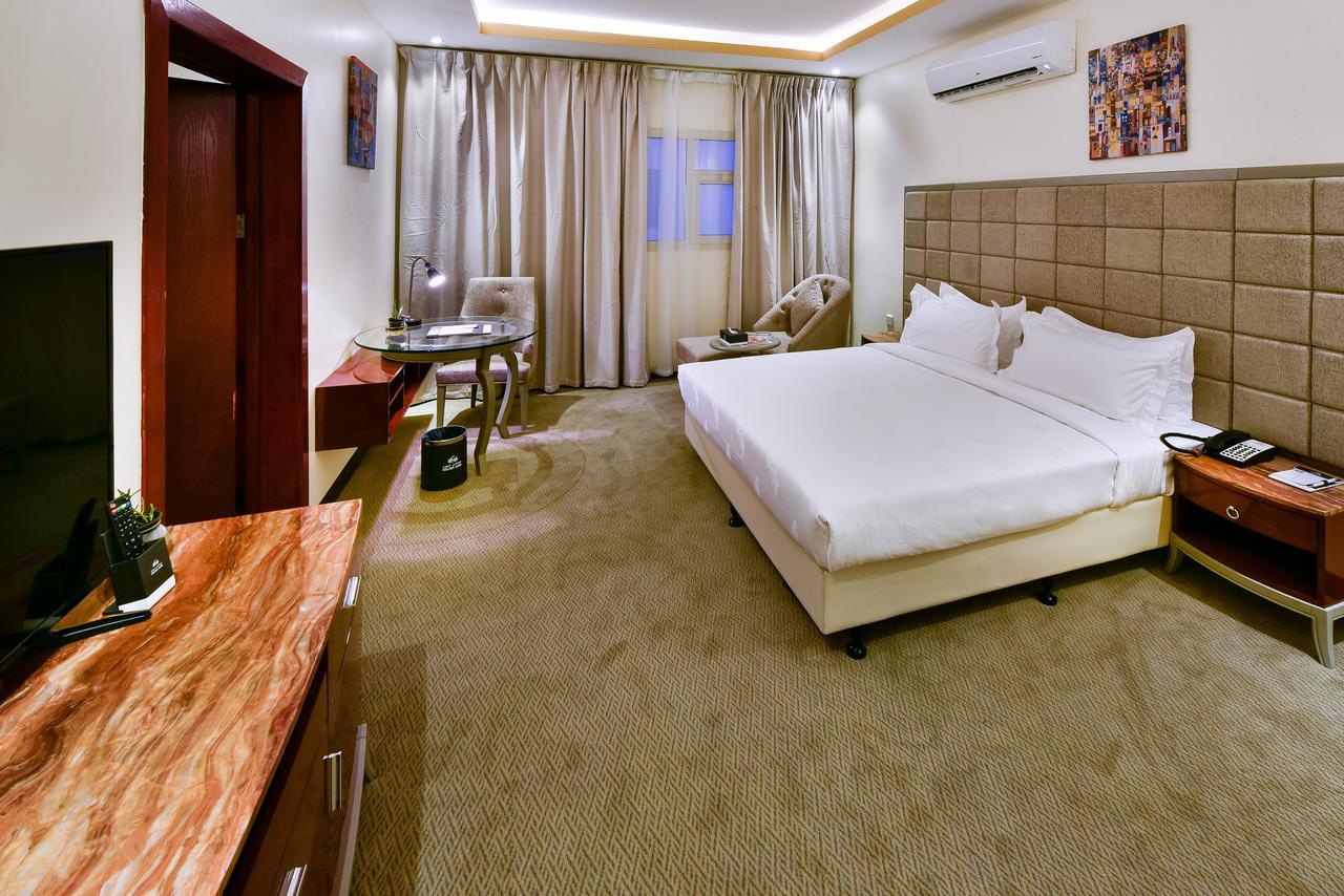 Golden Dune Hotel Turaif Exterior photo