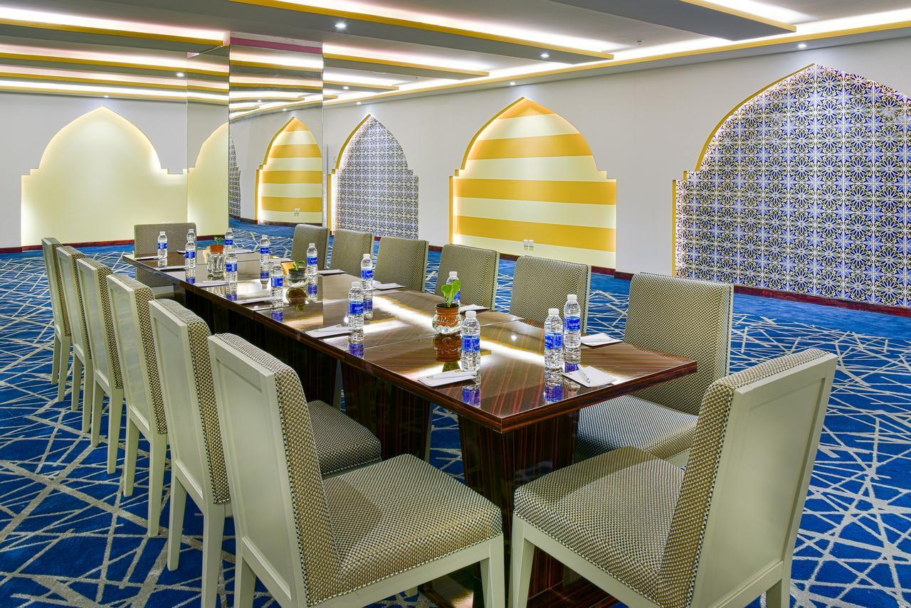 Golden Dune Hotel Turaif Exterior photo